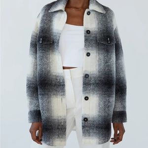 Aritzia Wilfred Free Ganna Shirt Jacket in Plaid Black White